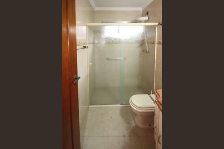 Casa de condomínio à venda com 300m², 4 quartos e 2 vagasBanheiro da Suite 02