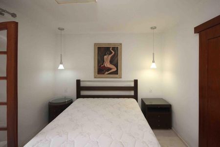 Casa de condomínio à venda com 300m², 4 quartos e 2 vagasSuite 02