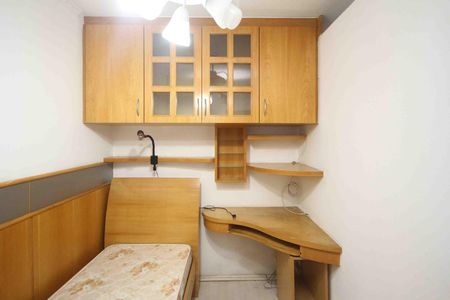 Casa de condomínio à venda com 300m², 4 quartos e 2 vagasQuarto