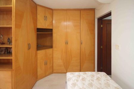 Casa de condomínio à venda com 300m², 4 quartos e 2 vagasSuite