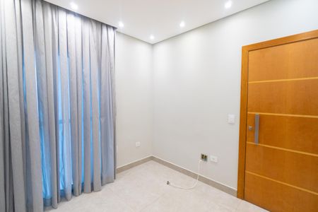 Casa para alugar com 320m², 3 quartos e 1 vaga Casa para alugar com 320m², 3 quartos e 1 vagaQuarto 2