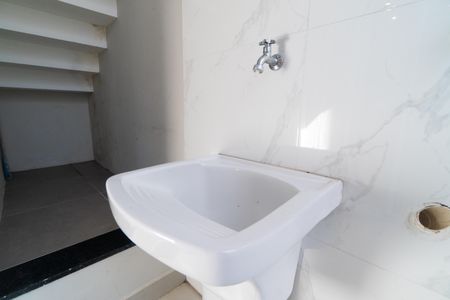 Casa para alugar com 320m², 3 quartos e 1 vaga Casa para alugar com 320m², 3 quartos e 1 vagaLavanderia