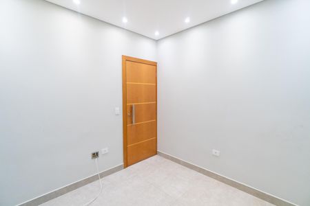 Casa para alugar com 320m², 3 quartos e 1 vaga Casa para alugar com 320m², 3 quartos e 1 vagaQuarto 2