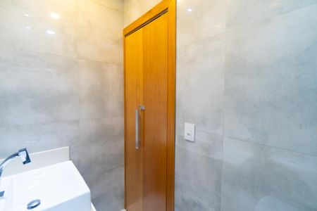 Banheiro da Suíte de casa para alugar com 3 quartos, 320m² em Vila Campestre, São Paulo