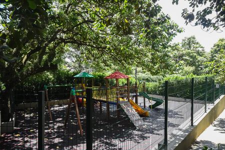 Apartamento para alugar com 120m², 3 quartos e 1 vaga Apartamento para alugar com 120m², 3 quartos e 1 vagaPlayground