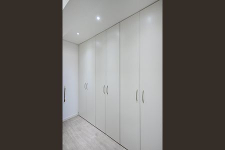 Apartamento para alugar com 120m², 3 quartos e 1 vagaArmário da Suíte 