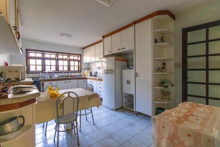 Casa de condomínio para alugar com 270m², 6 quartos e 4 vagas Casa de condomínio para alugar com 270m², 6 quartos e 4 vagasCozinha