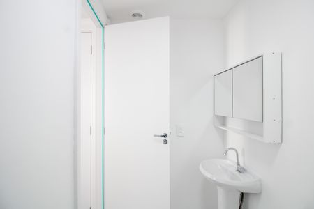 Apartamento para alugar com 32m², 1 quarto e sem vaga Apartamento para alugar com 32m², 1 quarto e sem vagaBanheiro