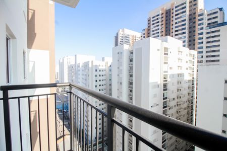 Apartamento para alugar com 32m², 1 quarto e sem vaga Apartamento para alugar com 32m², 1 quarto e sem vagaVaranda