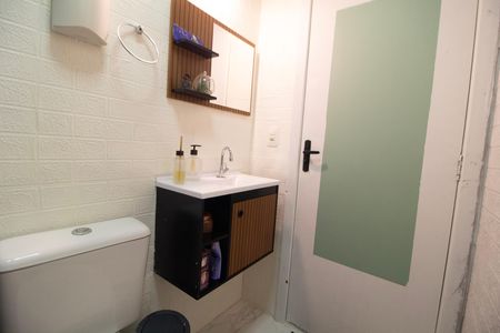 Apartamento à venda com 120m², 3 quartos e 2 vagas Apartamento à venda com 120m², 3 quartos e 2 vagasBanheiro Social