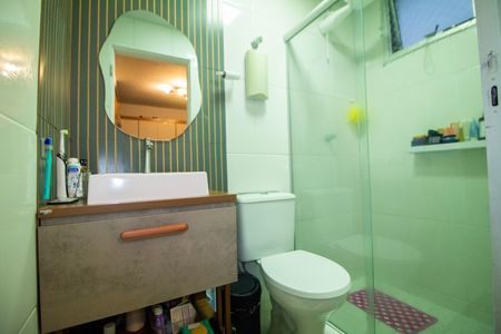Apartamento à venda com 120m², 3 quartos e 2 vagas Apartamento à venda com 120m², 3 quartos e 2 vagasBanheiro da Suite