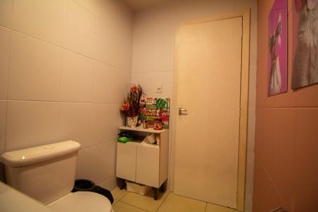 Apartamento à venda com 120m², 3 quartos e 2 vagas Apartamento à venda com 120m², 3 quartos e 2 vagasLavabo