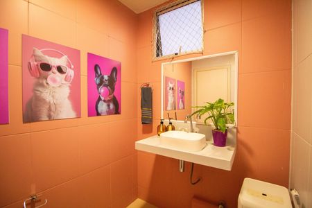 Apartamento à venda com 120m², 3 quartos e 2 vagas Apartamento à venda com 120m², 3 quartos e 2 vagasLavabo
