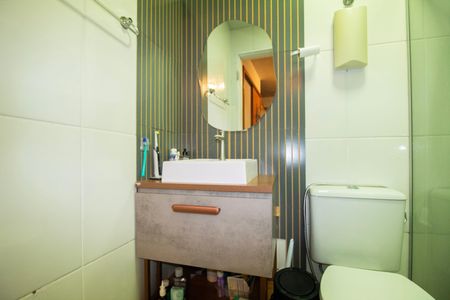 Apartamento à venda com 120m², 3 quartos e 2 vagas Apartamento à venda com 120m², 3 quartos e 2 vagasBanheiro da Suite