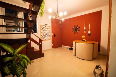 Apartamento à venda com 120m², 3 quartos e 2 vagas Apartamento à venda com 120m², 3 quartos e 2 vagasSala de Estar