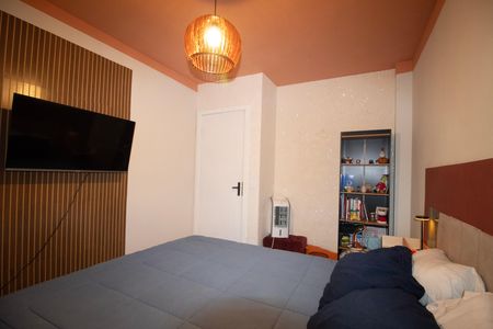 Apartamento à venda com 120m², 3 quartos e 2 vagas Apartamento à venda com 120m², 3 quartos e 2 vagasQuarto 02