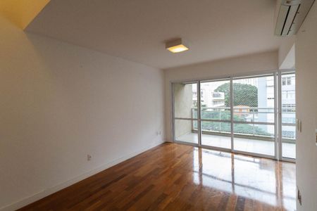 Apartamento à venda com 109m², 2 quartos e 3 vagas Apartamento à venda com 109m², 2 quartos e 3 vagasFoto 02