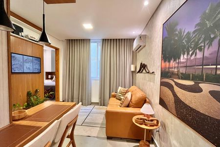 Sala  de apartamento para alugar com 1 quarto, 50m² em Copacabana, Rio de Janeiro