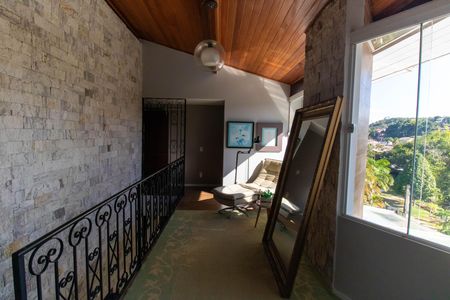 Casa de condomínio para alugar com 672m², 5 quartos e 2 vagasHall