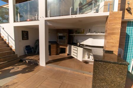 Casa de condomínio para alugar com 672m², 5 quartos e 2 vagasÁrea externa