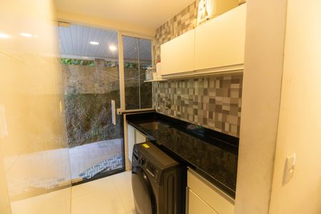 Casa de condomínio para alugar com 672m², 5 quartos e 2 vagasÁrea de Serviço