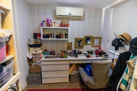 Casa de condomínio para alugar com 672m², 5 quartos e 2 vagasCloset da suíte 2