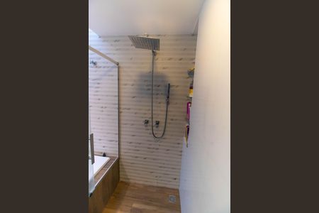 Casa de condomínio para alugar com 672m², 5 quartos e 2 vagasBanheiro da Suíte 2