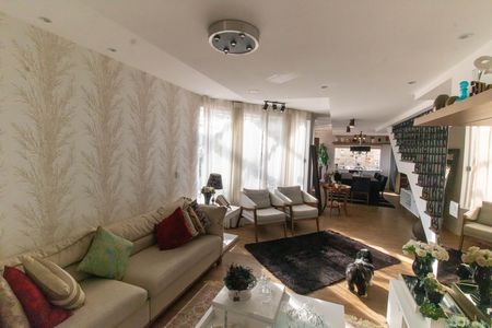 Casa de condomínio para alugar com 672m², 5 quartos e 2 vagasSala