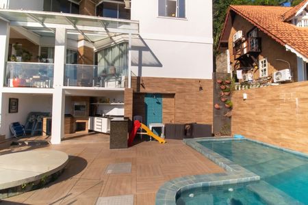 Casa de condomínio para alugar com 672m², 5 quartos e 2 vagasÁrea externa