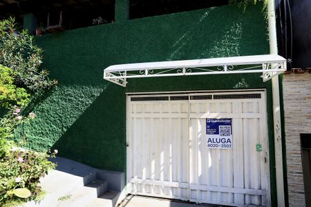 Fachada de kitnet/studio para alugar com 1 quarto, 20m² em Ana Lúcia, Belo Horizonte