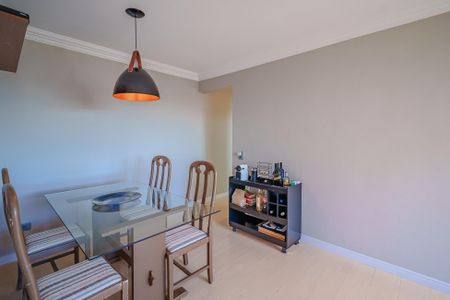 Apartamento para alugar com 122m², 3 quartos e 1 vaga Apartamento para alugar com 122m², 3 quartos e 1 vagaSala