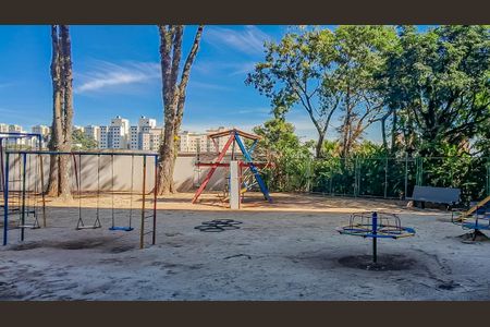 Apartamento para alugar com 122m², 3 quartos e 1 vaga Apartamento para alugar com 122m², 3 quartos e 1 vagaÁrea comum - Playground
