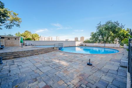 Apartamento para alugar com 122m², 3 quartos e 1 vaga Apartamento para alugar com 122m², 3 quartos e 1 vagaÁrea comum - Piscina