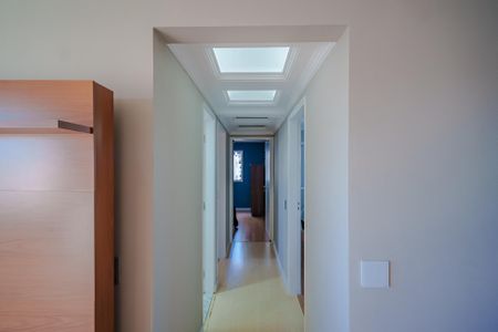 Apartamento para alugar com 122m², 3 quartos e 1 vaga Apartamento para alugar com 122m², 3 quartos e 1 vagaCorredor