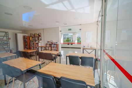 Apartamento para alugar com 122m², 3 quartos e 1 vaga Apartamento para alugar com 122m², 3 quartos e 1 vagaÁrea comum - Biblioteca