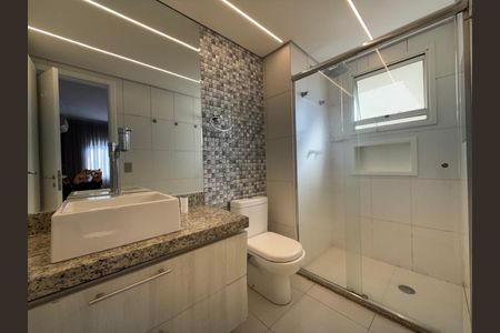 Apartamento à venda com 137m², 3 quartos e 3 vagasBanheiro