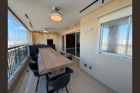Apartamento à venda com 137m², 3 quartos e 3 vagasVaranda