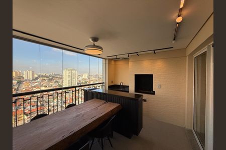 Apartamento à venda com 137m², 3 quartos e 3 vagasVaranda