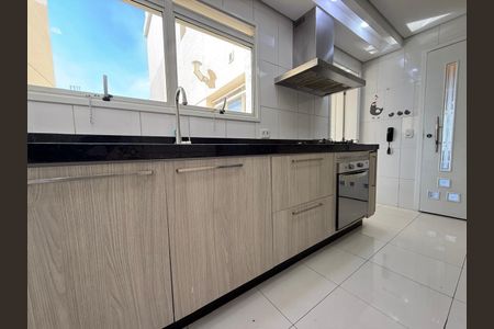 Apartamento à venda com 137m², 3 quartos e 3 vagasCozinha