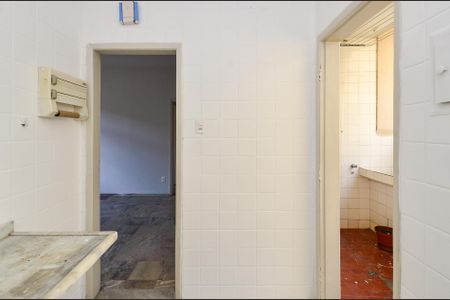 Cozinha de apartamento à venda com 3 quartos, 98m² em Santo Antônio, Belo Horizonte