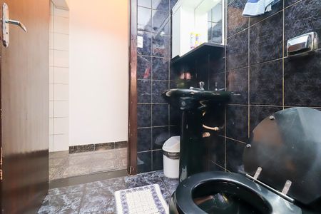 Casa à venda com 160m², 4 quartos e 2 vagasBanheiro 2