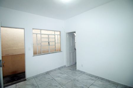 Sala de casa para alugar com 1 quarto, 60m² em Irajá, Rio de Janeiro