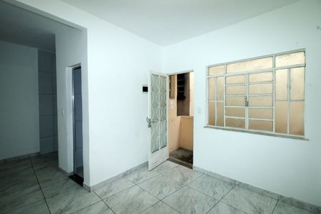 Sala de casa para alugar com 1 quarto, 60m² em Irajá, Rio de Janeiro