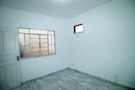 Quarto 1 de casa para alugar com 1 quarto, 60m² em Irajá, Rio de Janeiro