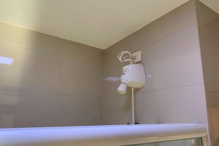 Banheiro de apartamento para alugar com 1 quarto, 47m² em Boqueirão, Santos