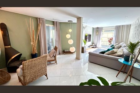 Sala de casa à venda com 3 quartos, 190m² em Vila Augusta, Guarulhos