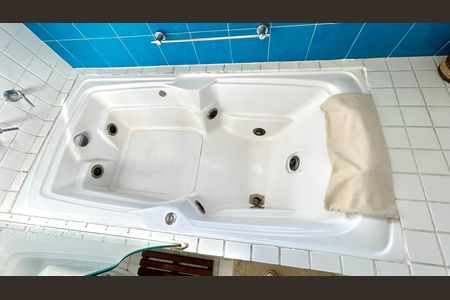 Casa à venda com 190m², 3 quartos e 3 vagas Casa à venda com 190m², 3 quartos e 3 vagasBanheiro da Suíte
