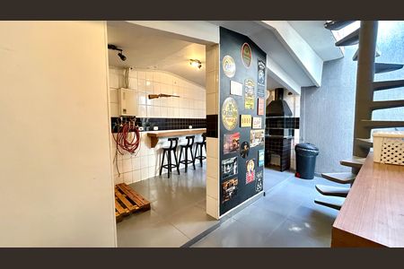 Casa à venda com 190m², 3 quartos e 3 vagas Casa à venda com 190m², 3 quartos e 3 vagasÁrea de Serviço e Churrasqueira