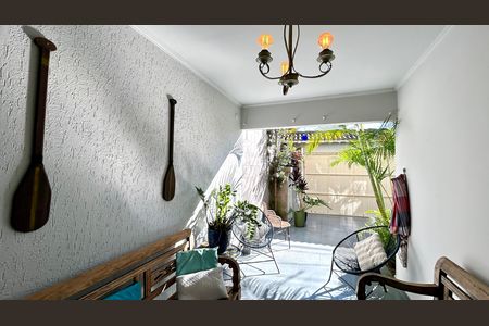 Casa à venda com 190m², 3 quartos e 3 vagas Casa à venda com 190m², 3 quartos e 3 vagasGaragem