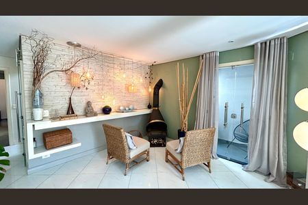 Casa à venda com 190m², 3 quartos e 3 vagas Casa à venda com 190m², 3 quartos e 3 vagasSala